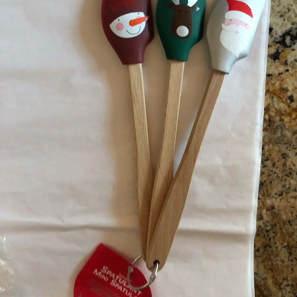 Williams Sonoma copper cookie cutters and mini spatula set